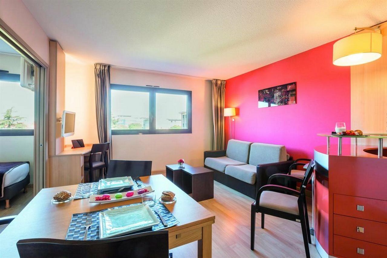 Clarion Aparthotel Toulouse Blagnac Airport Exterior photo