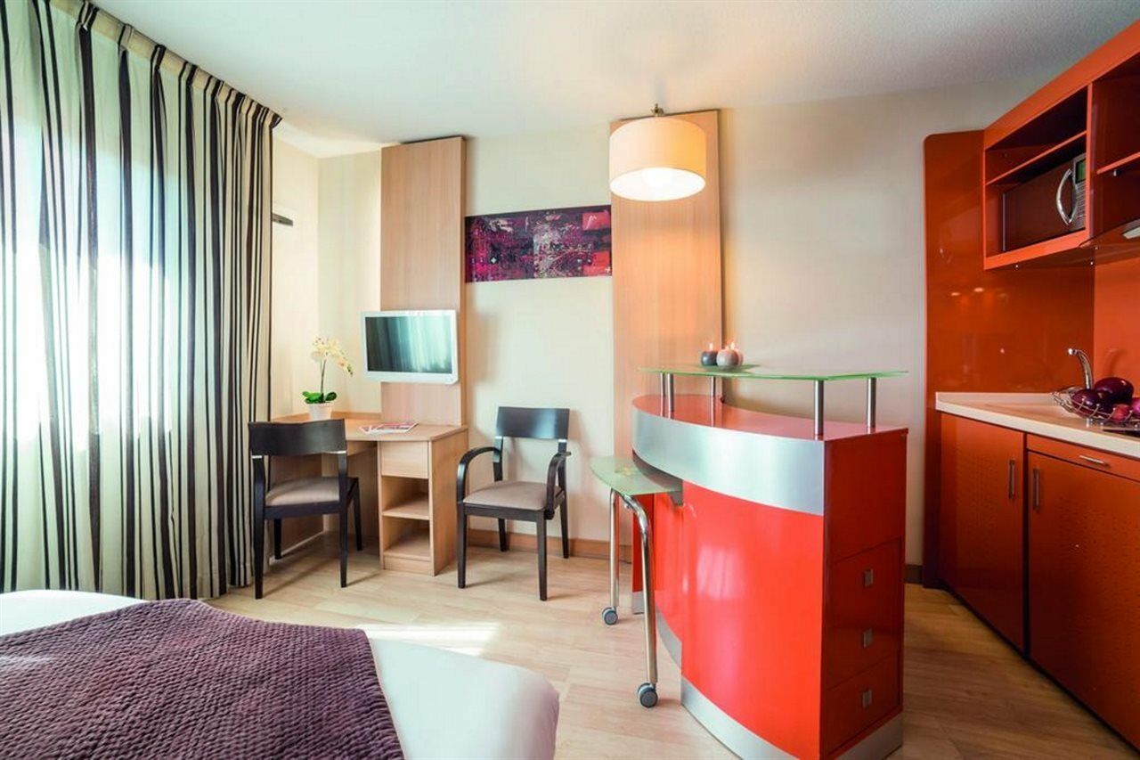 Clarion Aparthotel Toulouse Blagnac Airport Exterior photo