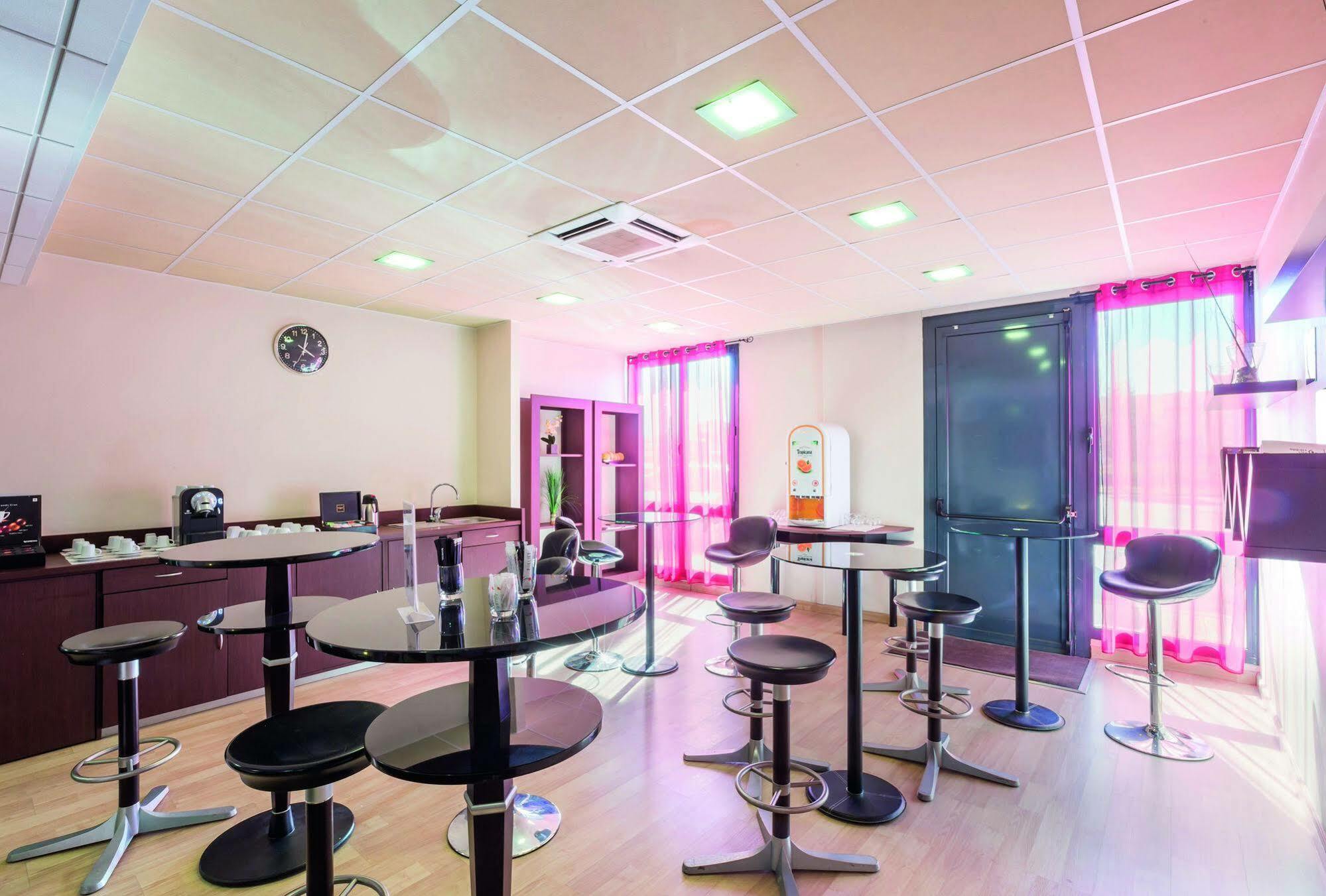 Clarion Aparthotel Toulouse Blagnac Airport Exterior photo