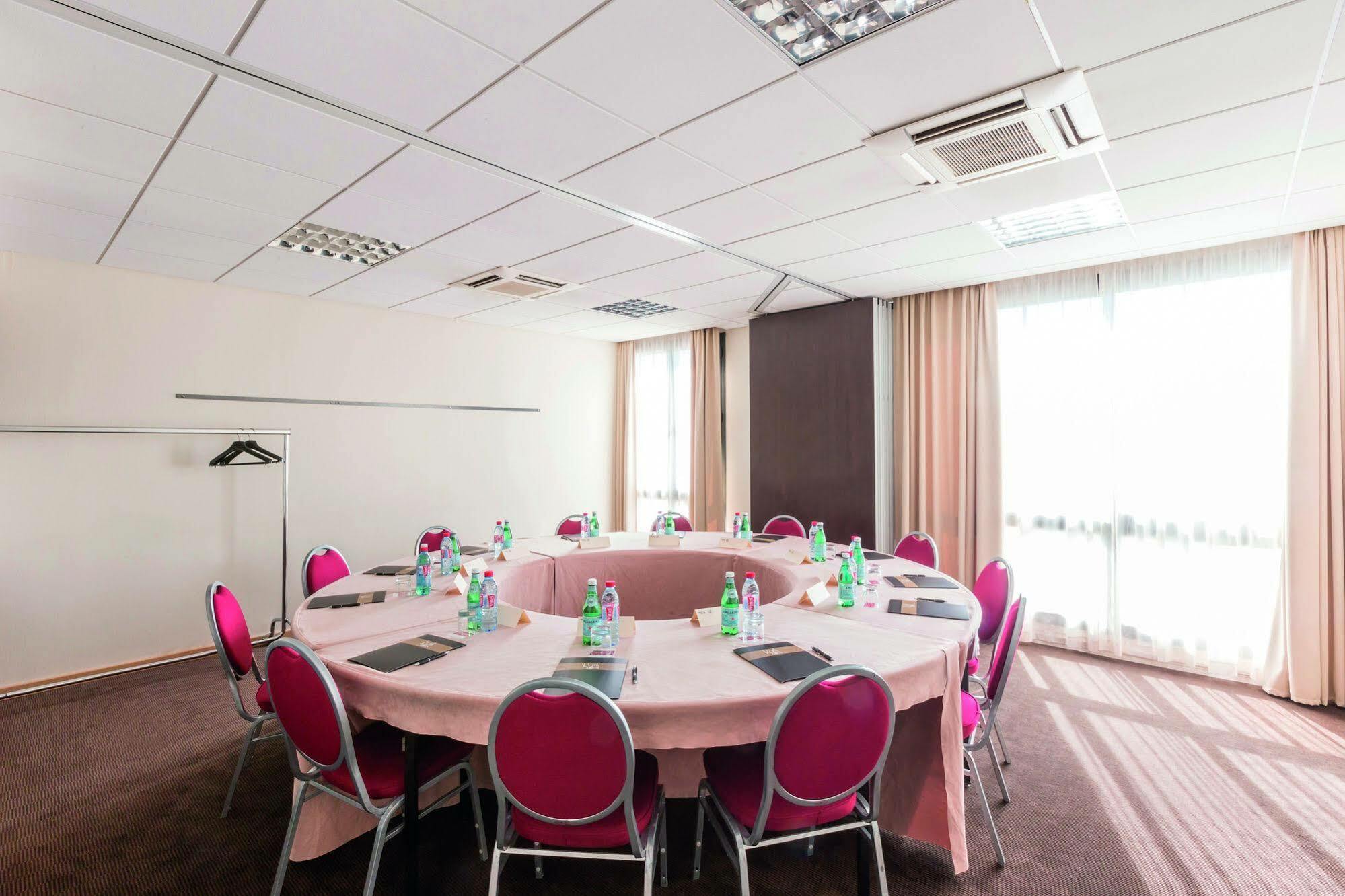 Clarion Aparthotel Toulouse Blagnac Airport Exterior photo