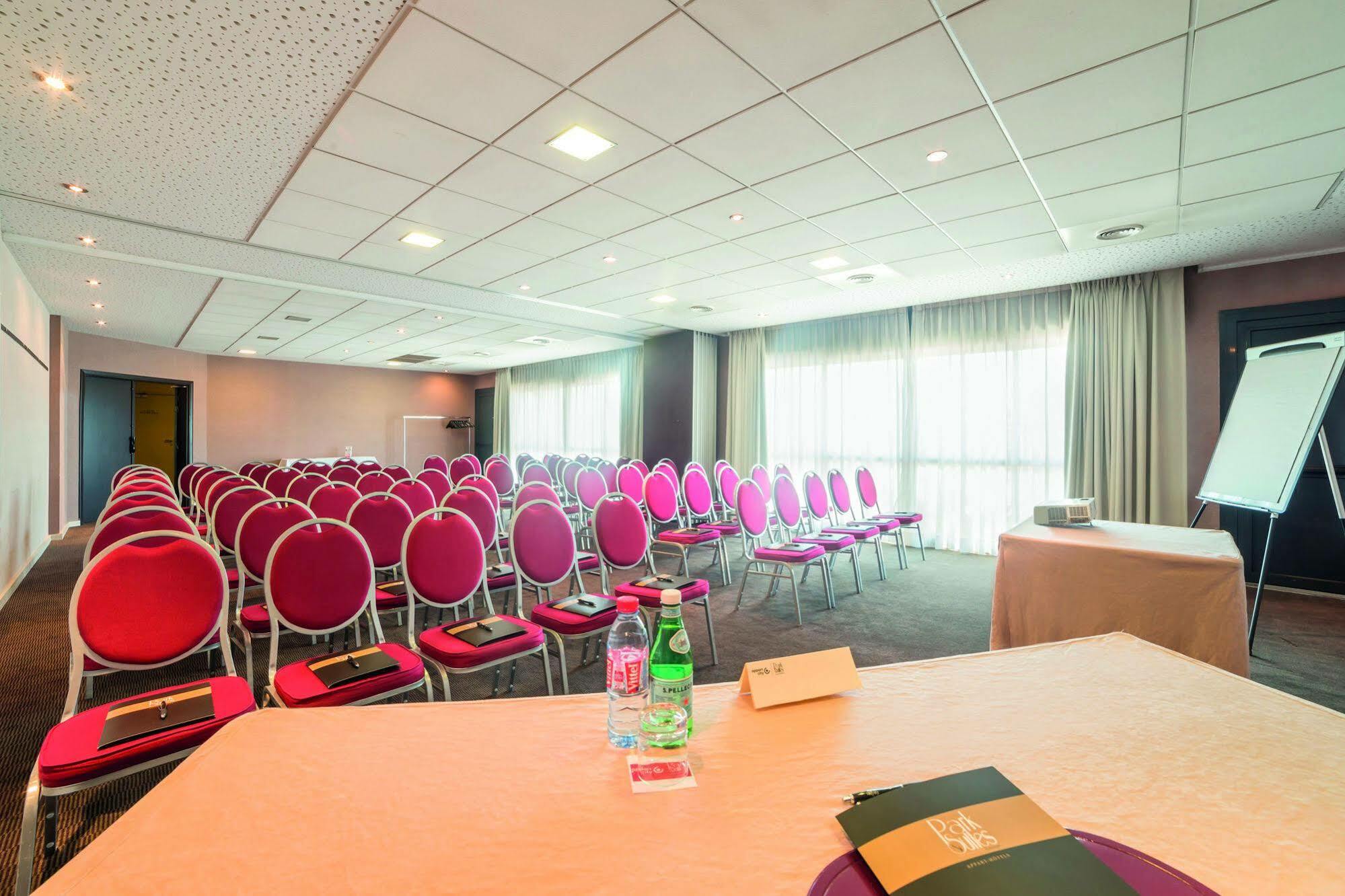 Clarion Aparthotel Toulouse Blagnac Airport Exterior photo